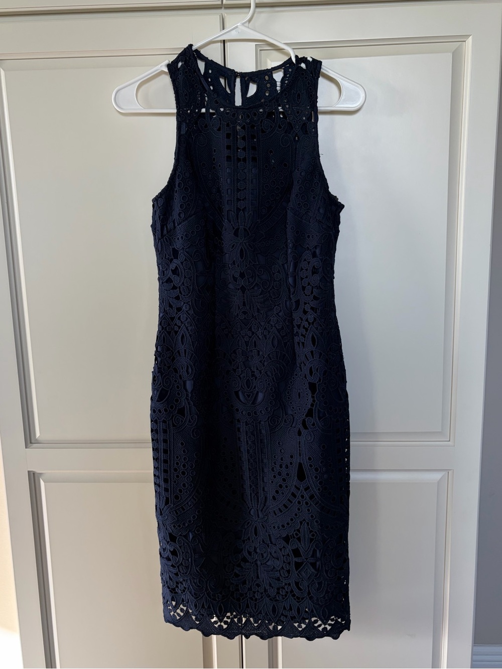 ANTONIO MELANI Navy Eyelet Lace Sleeveless Midi Sheath Dress Size 2